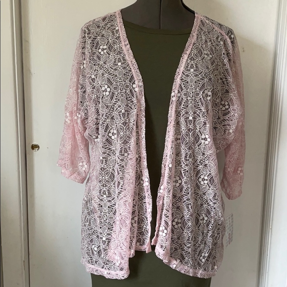 Lularoe Lindsay kimono